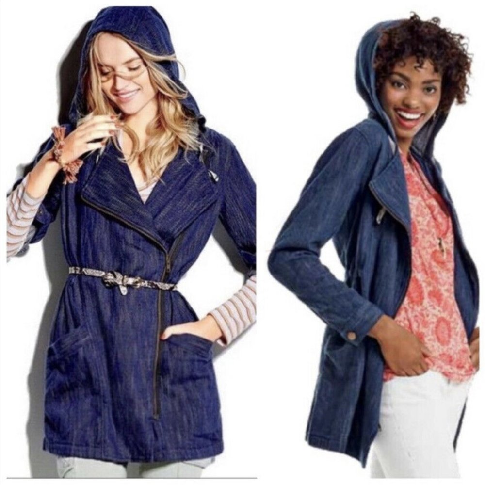 Cabi #5100  Blue Denim Anorak Hooded Jacket Medium